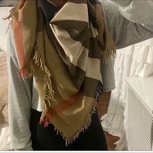 Burberry Classic House Check Scarf Square